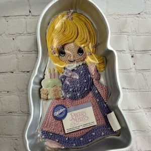 Vintage 1993 Wilton Precious Moments Cake Pan 2105-9365